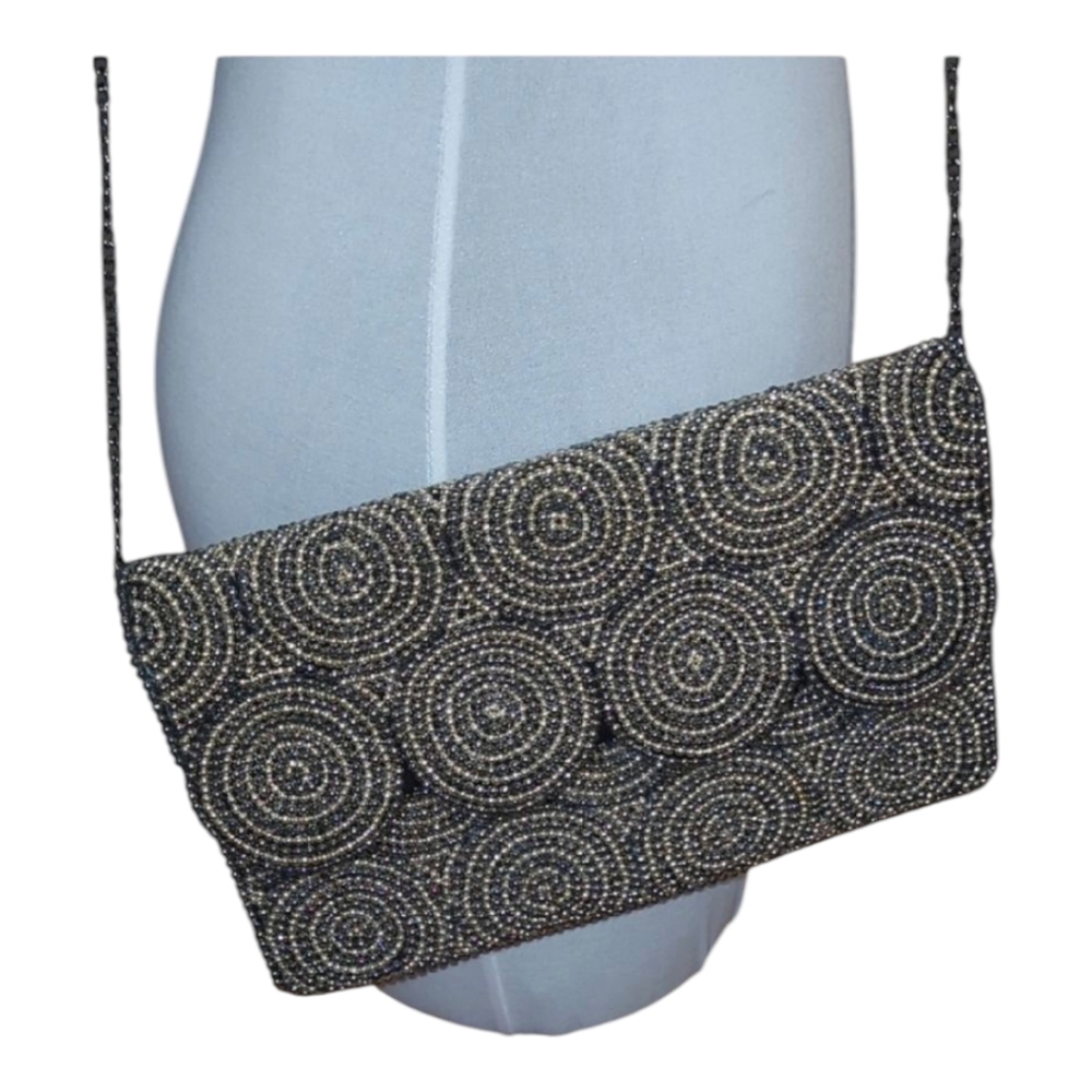 Elegant Black and Silver Beaded Clutch